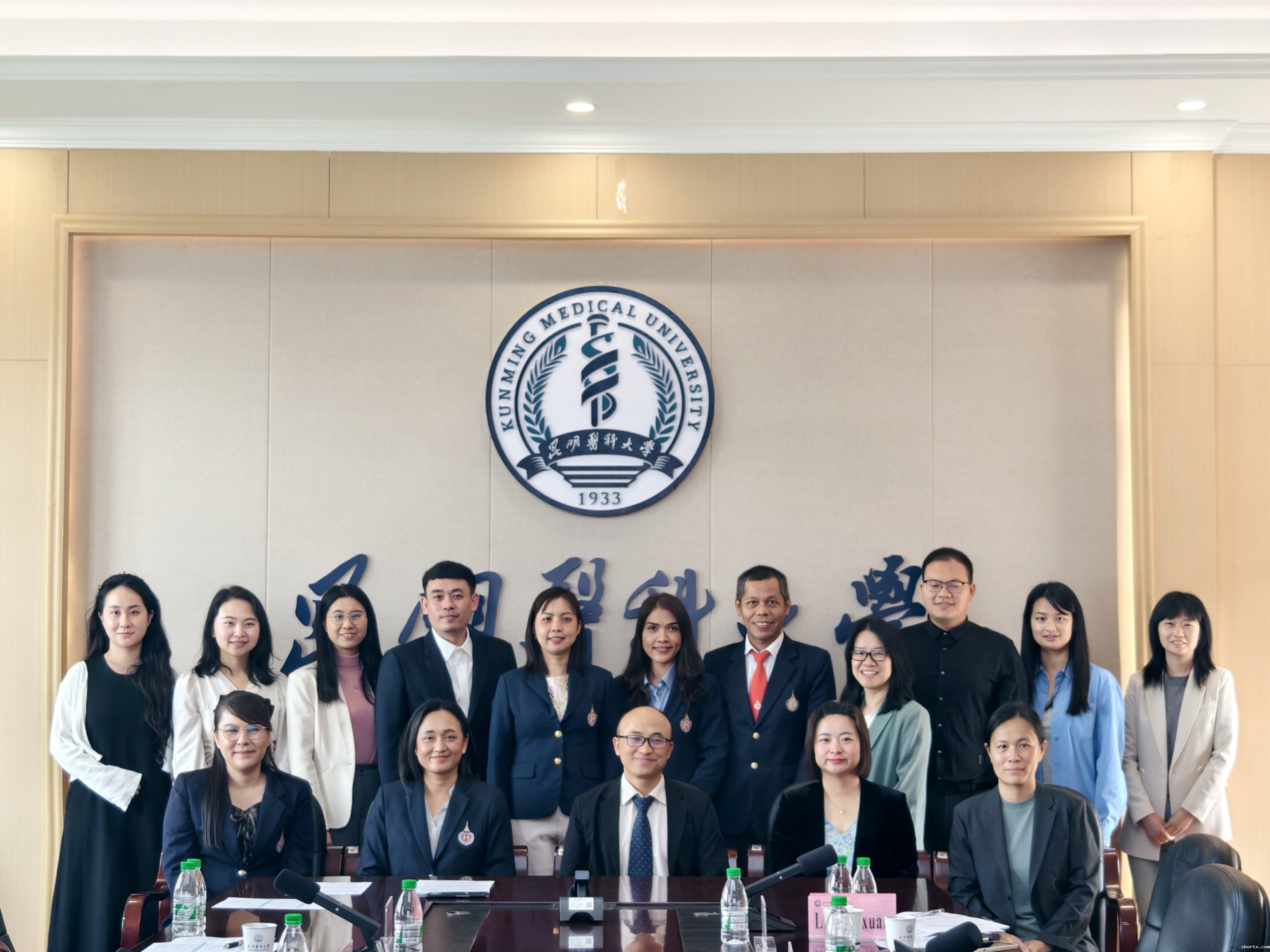 生命科学与检验医学学院与泰国瓦莱岚大学联合健康科学学院交流活